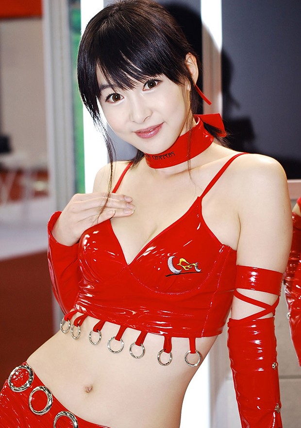 甜美制服mm李佳娜性感车展秀