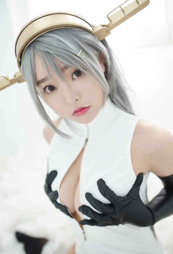 舰娘cosplay柳侑绮大胆开胸泳衣版